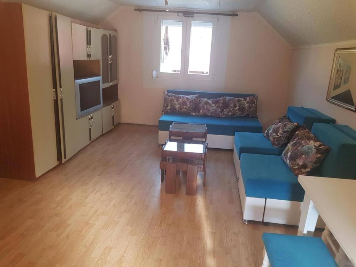 Apartmani U Guci Guča Exteriér fotografie